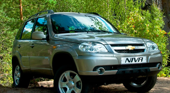 Подробное рассмотрение Chevrolet Niva 1 (2002-2016) с фотографиями Chevrolet Niva 1 (2002-2016) на IronHorse.ru ©