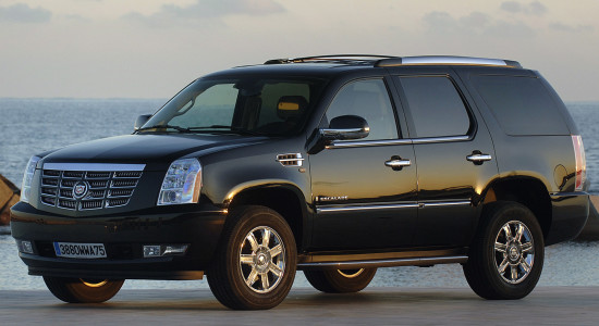 Подробное рассмотрение Cadillac Escalade 3 (2006-2014) с фотографиями Cadillac Escalade 3 (2006-2014) на IronHorse.ru ©