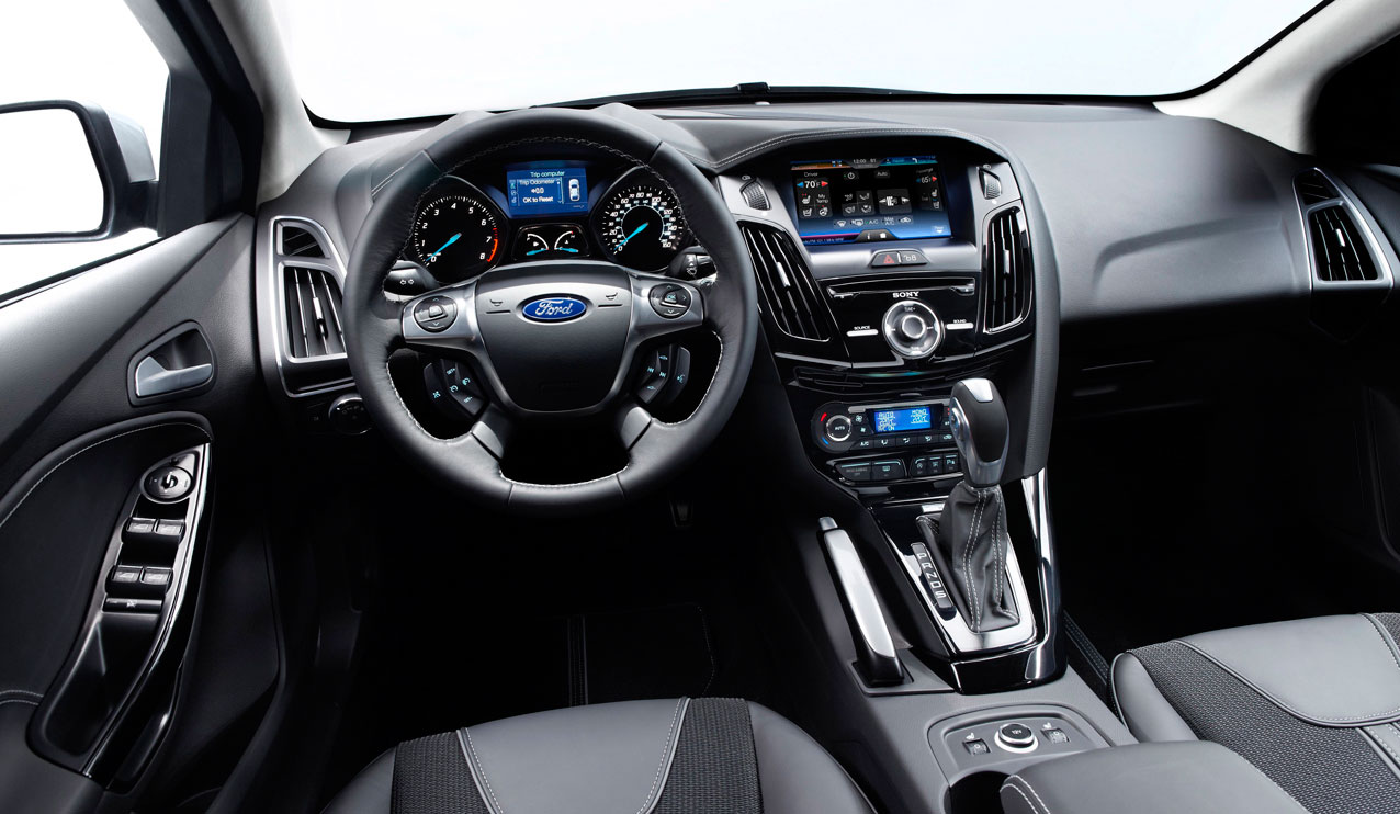 ford_focus_2011_new_int.jpg