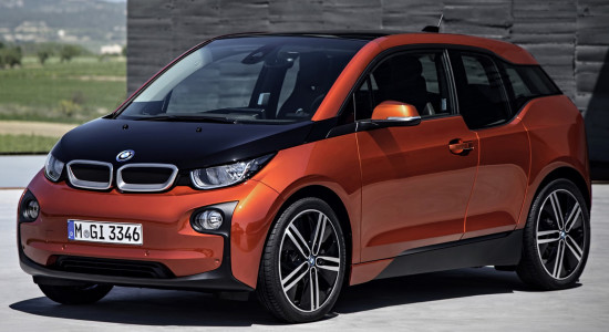 Подробное рассмотрение BMW i3 с фотографиями BMW i3 на IronHorse.ru ©