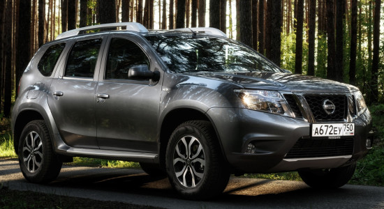 Подробное рассмотрение Nissan Terrano (2016-2017) с фотографиями Nissan Terrano (2016-2017) на IronHorse.ru ©