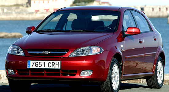 Подробное рассмотрение Chevrolet Lacetti (хэтчбек) с фотографиями Chevrolet Lacetti (хэтчбек) на IronHorse.ru ©