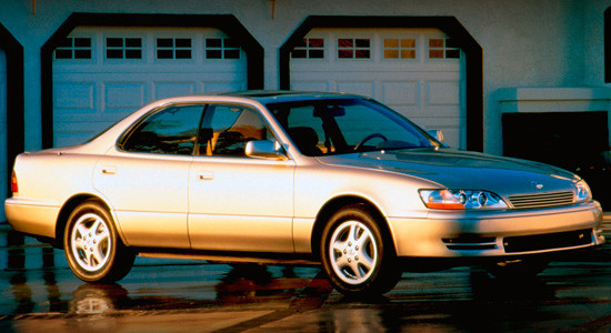 Lexus ES 300 (1991-1997) на IronHorse.ru ©