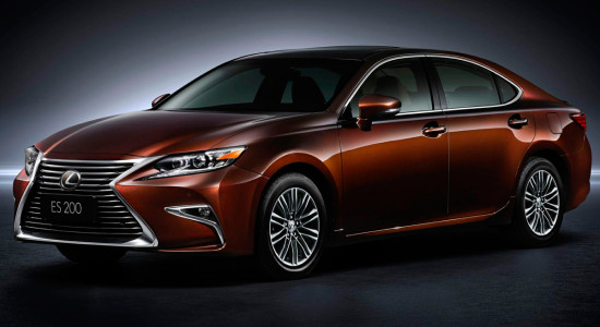 Подробное рассмотрение Lexus ES (2017-2018) с фотографиями Lexus ES (2017-2018) на IronHorse.ru ©