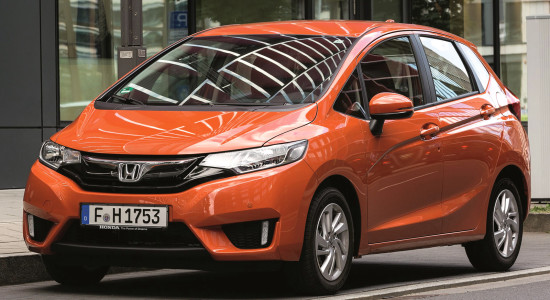 Подробное рассмотрение Honda Jazz 3 (2017-2018) с фотографиями Honda Jazz 3 (2017-2018) на IronHorse.ru ©