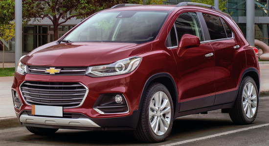 Подробное рассмотрение Chevrolet Tracker (2017-2018) с фотографиями Chevrolet Tracker (2017-2018) на IronHorse.ru ©