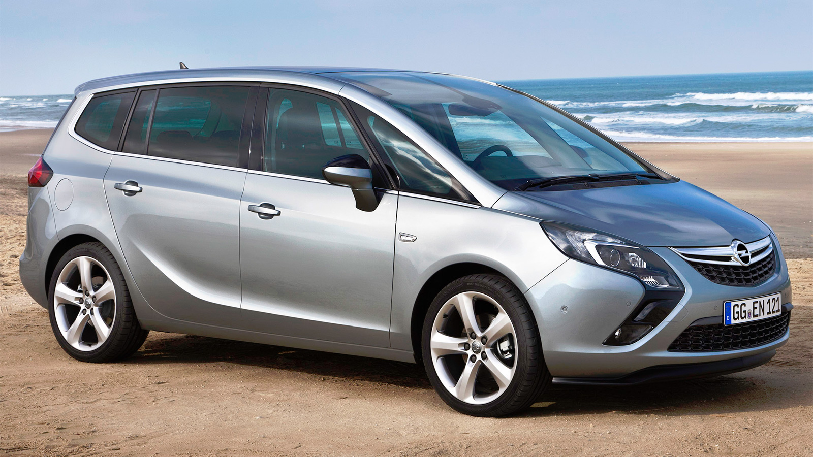 Цены и характеристики Opel Zafira фотографии и обзор