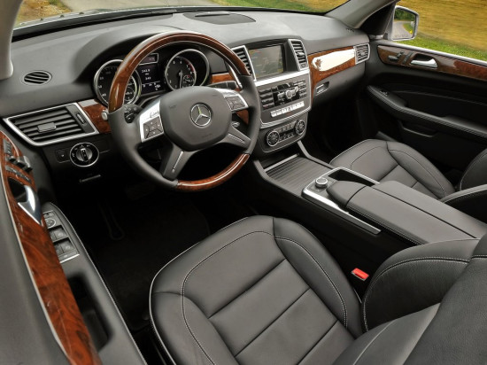 Комплектации и цены на Mercedes-Benz ML AMG, 5-дверный кроссовер, поколение 2011 г. Комплектации и цены мерседес мл
