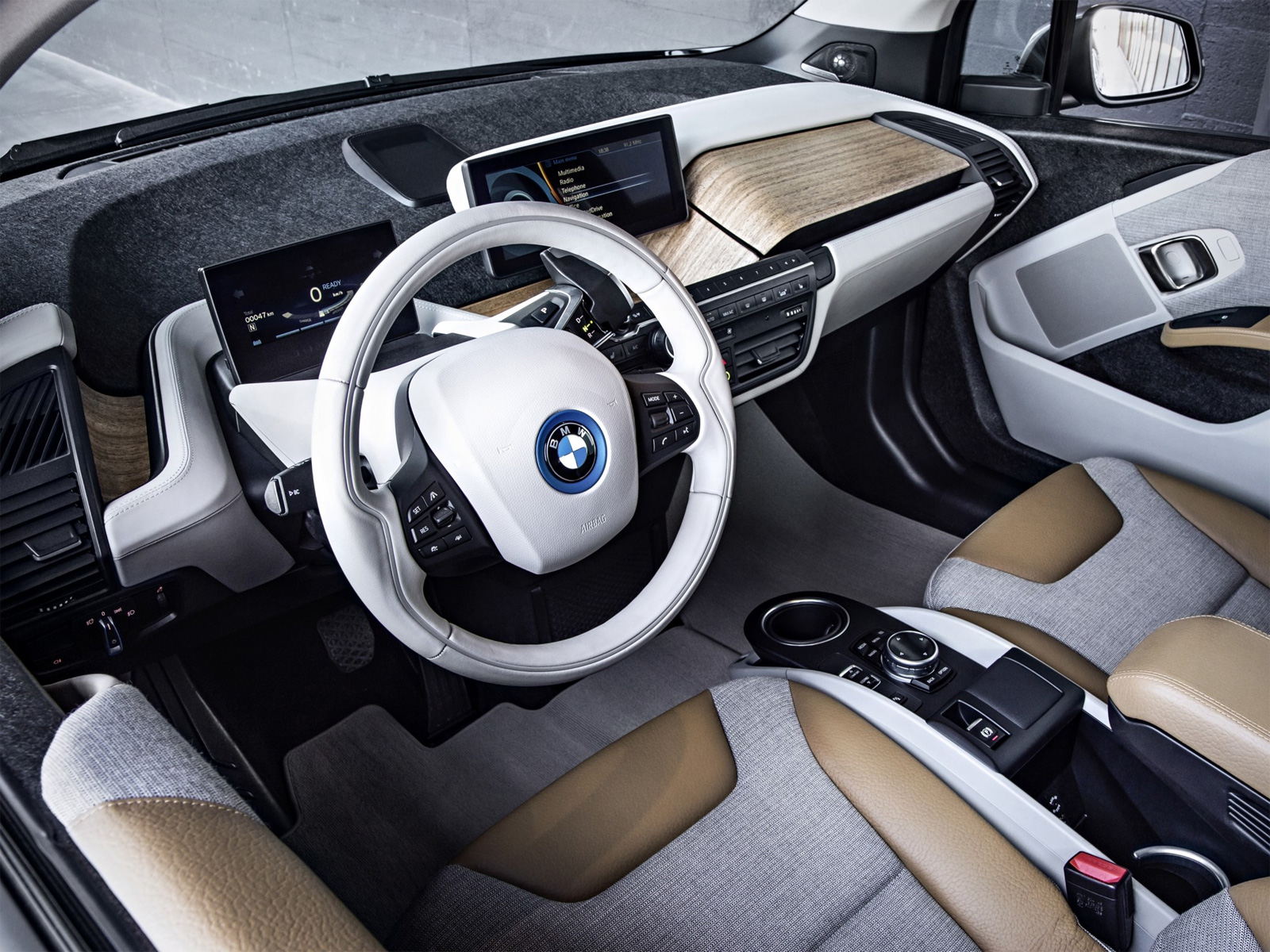 BMW i3 (20232024) цена и характеристики, фотографии и обзор