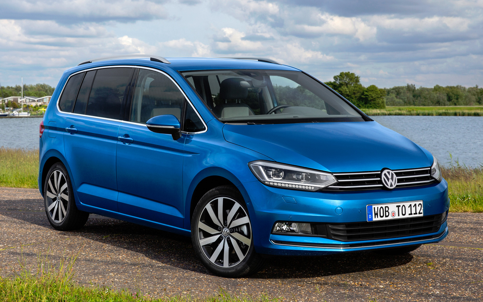 Volkswagen Touran 2 (20202021) характеристики и цена