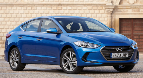 Подробное рассмотрение Hyundai Elantra 6 (2017-2018) с фотографиями Hyundai Elantra 6 (2017-2018) на IronHorse.ru ©