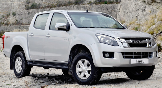 Подробное рассмотрение Isuzu D-Max 2 (2017-2018) с фотографиями Isuzu D-Max 2 (2017-2018) на IronHorse.ru ©