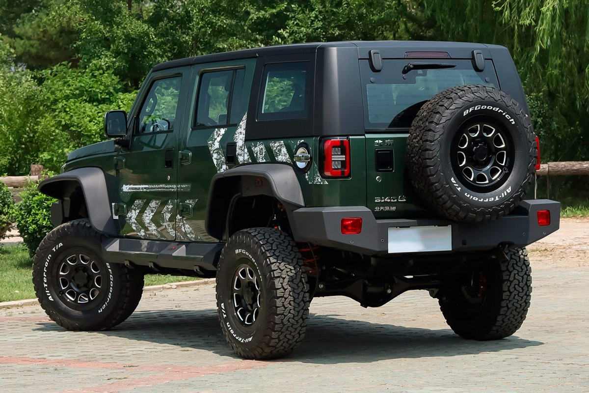 BAIC BJ40 - цена и характеристики, фотографии и обзор